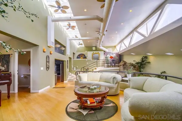 1876 Sefton Place, San Diego, CA 92107