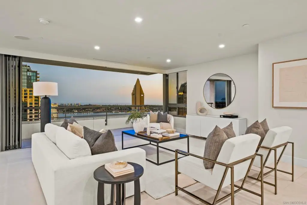 700 Front #2303, San Diego, CA 92101 - #1