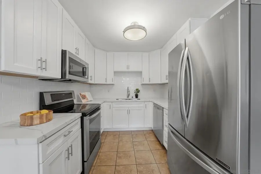 5725 Linda Vista Rd #14, San Diego, CA 92110 - #3