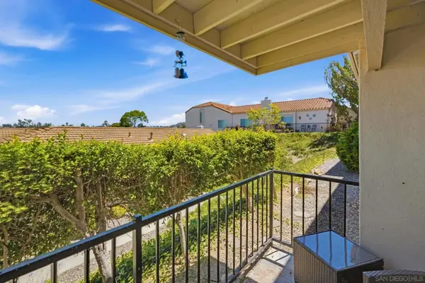 17453 Plaza Cerado #105, San Diego, CA 92128