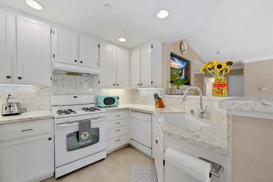 254 Aurora, San Marcos, CA 92078 - #2