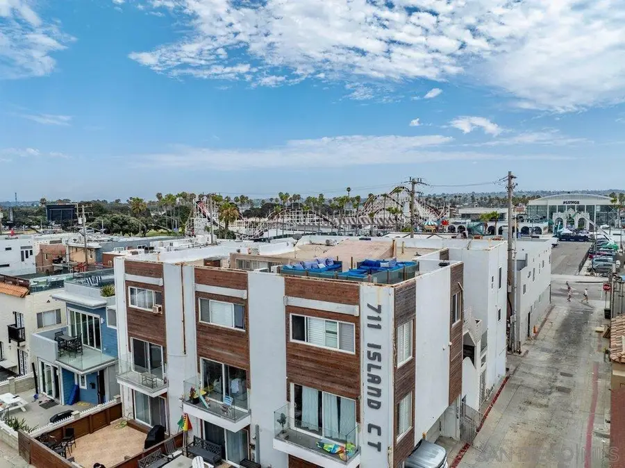 711 Island Ct #B, San Diego, CA 92109 - #2