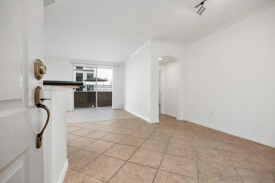 9263 Regents Rd #B108, La Jolla, CA 92037 - #3
