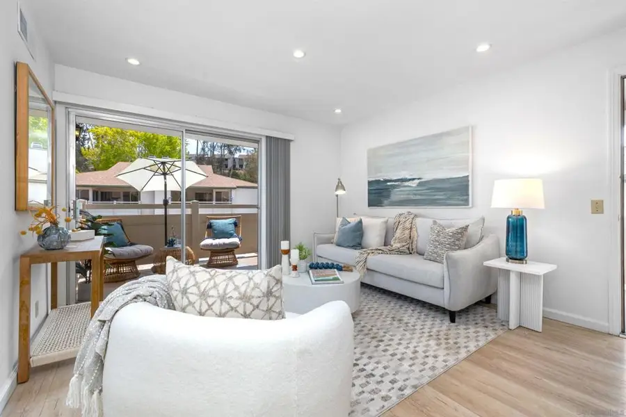 8811 Gilman Dr #H, La Jolla, CA 92037 - #2