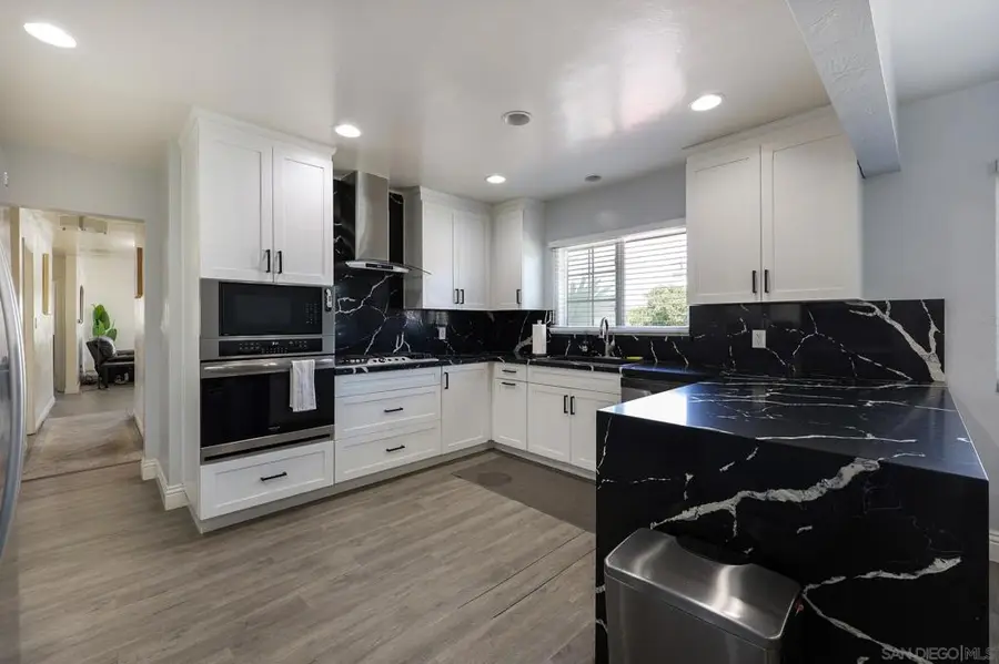 1840 Locust St, San Diego, CA 92106 - #2