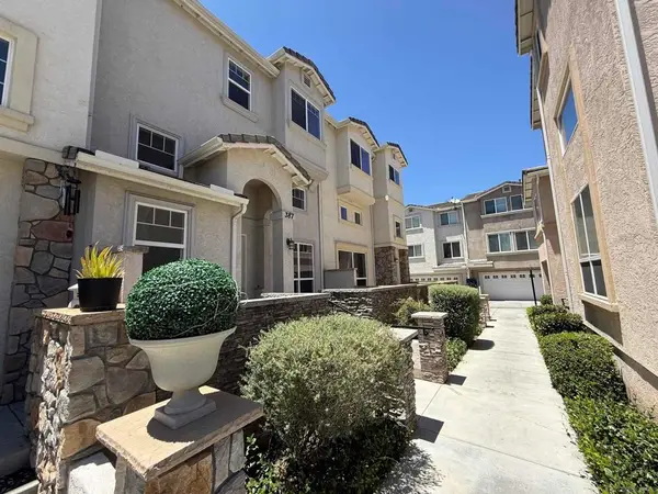 387 Connecticut, El Cajon, CA 92020