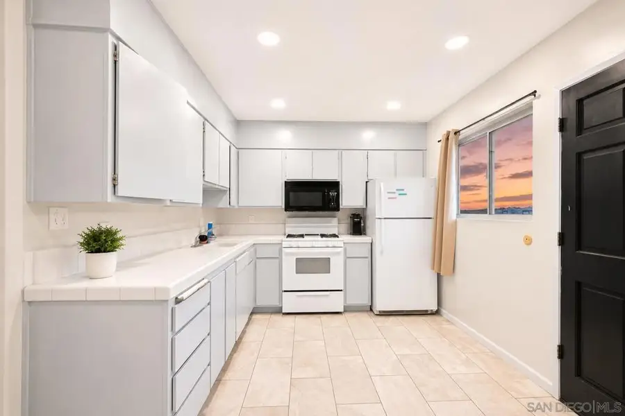 4875 Cole St #61, San Diego, CA 92117 - #2