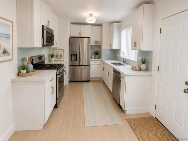 1827 Grand, San Diego, CA 92109