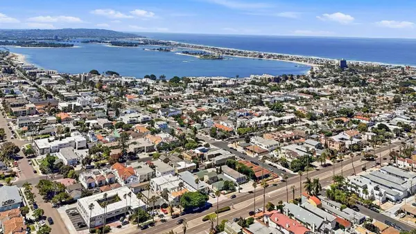 1522 24 Hornblend, San Diego, CA 92109