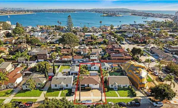 1021 Reed, San Diego, CA 92109