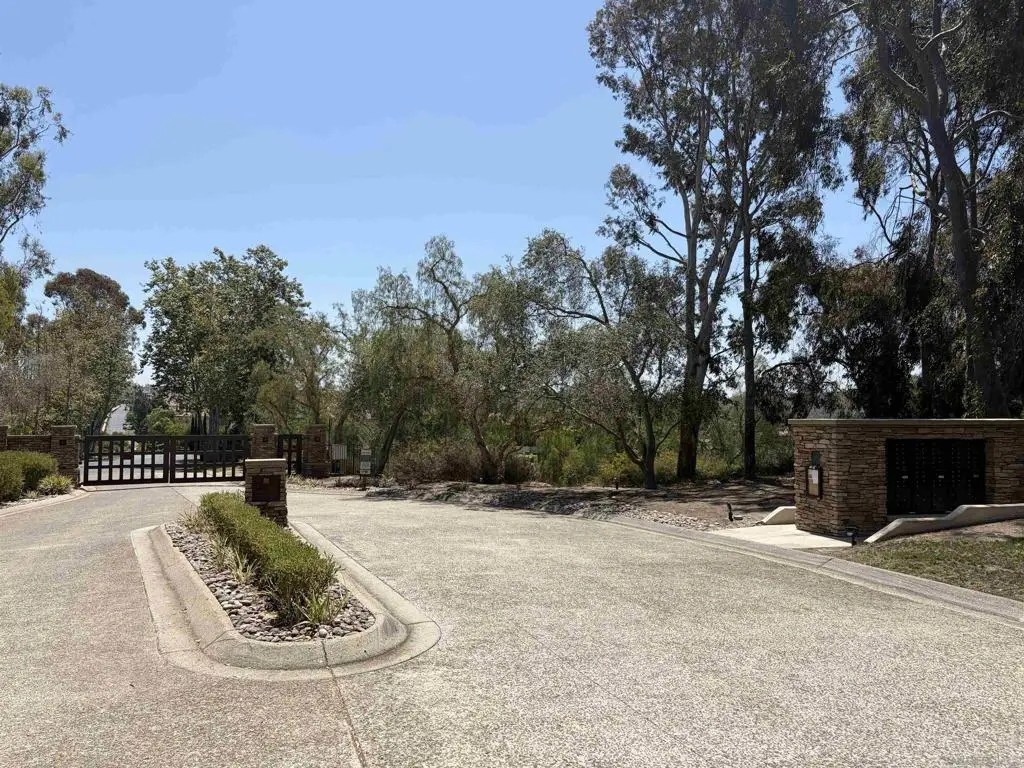 5591 Meadows Del Mar, San Diego, CA 92130 - #1
