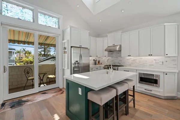 851 C Ave., Coronado, CA 92118