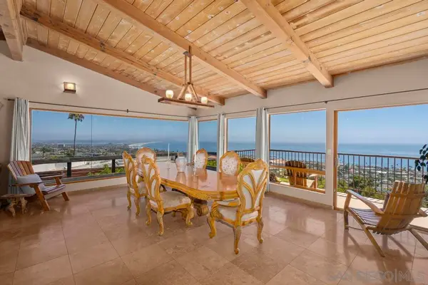 5832 La Jolla Corona Dr, La Jolla, CA 92037