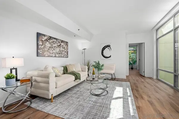 425 W Beech Street #303, San Diego, CA 92101