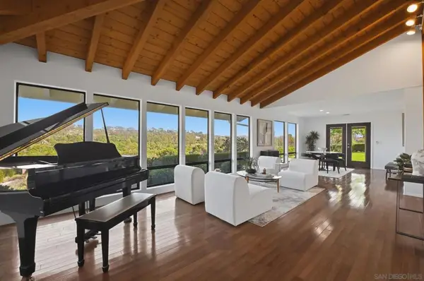 4165 Manchester Ave, Encinitas, CA 92024