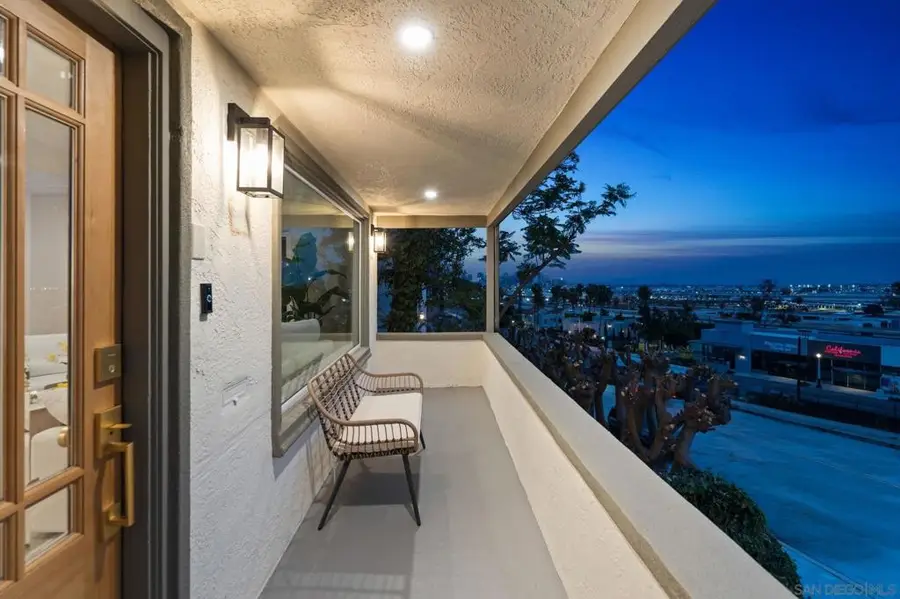 3911 California, San Diego, CA 92110 - #2