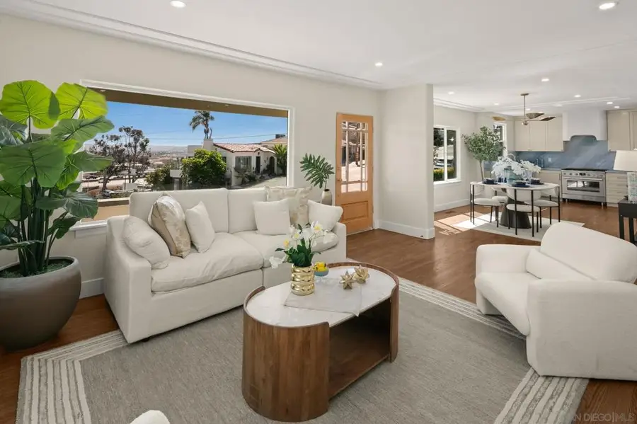 3911 California, San Diego, CA 92110 - #3