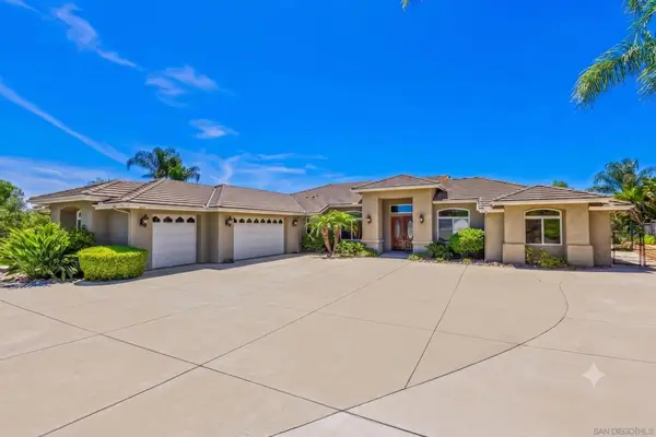 1290 Daxi Lane, Escondido, CA 92029