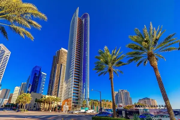 888 W E St #3201, San Diego, CA 92101