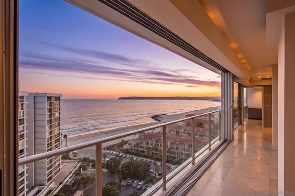 1710 Avenida Del Mundo #PH02, Coronado, CA 92118