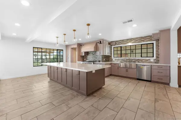 3006 Skycrest Drive, Fallbrook, CA 92028
