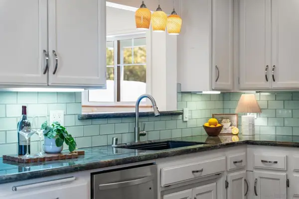 Address Withheld By Seller, San Diego, CA 92122