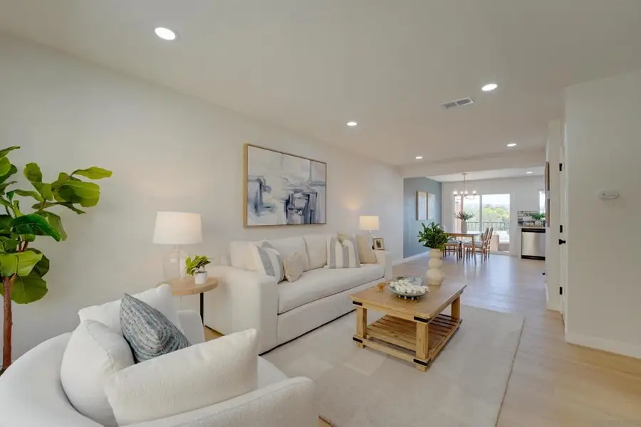 831 E 3rd Ave #5, Escondido, CA 92025 - #2