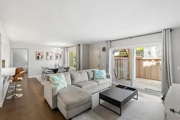 4080 Rosenda #210, San Diego, CA 92122
