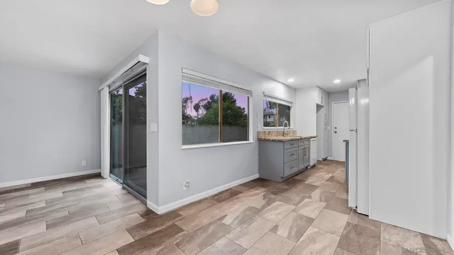3670 Rosa Linda, San Diego, CA 92154 - #3
