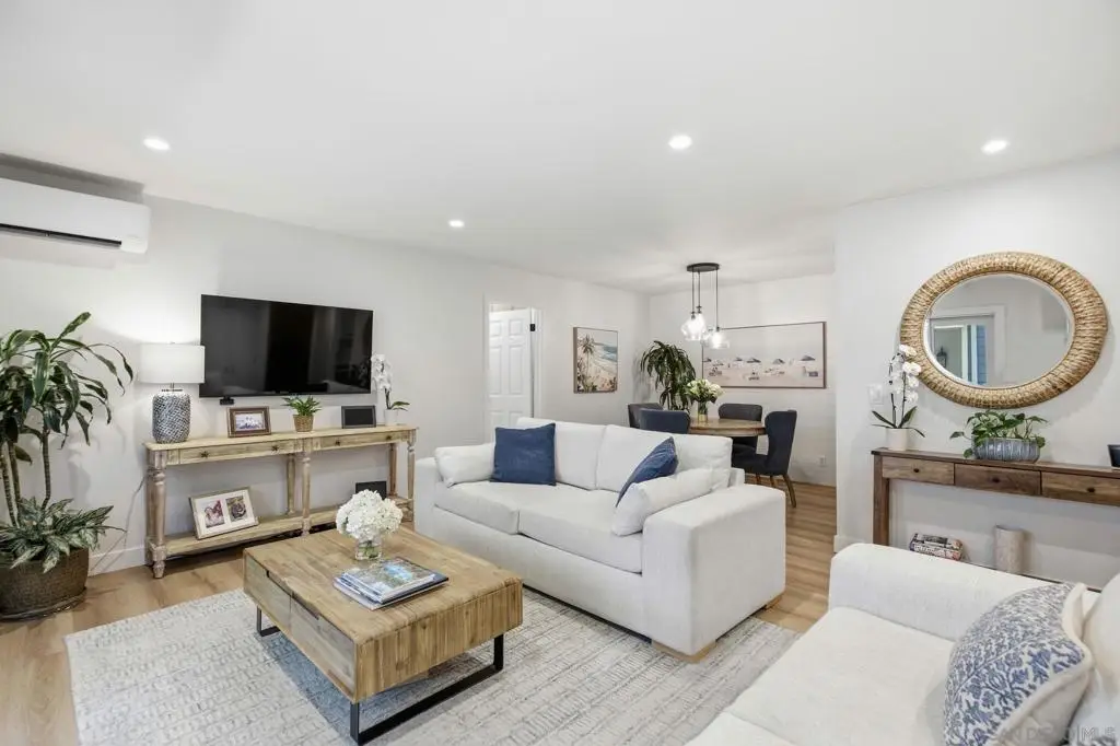 858 E Ave, Coronado, CA 92118 - #1