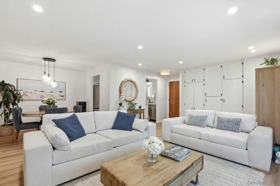 858 E Ave, Coronado, CA 92118 - #2
