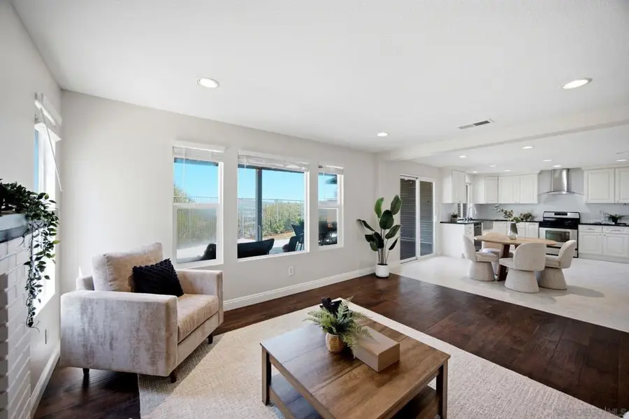 150 Ridge View Way, Oceanside, CA 92057 - #3