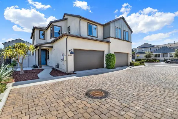 1995 Julie Dawn Pl., Escondido, CA 92026