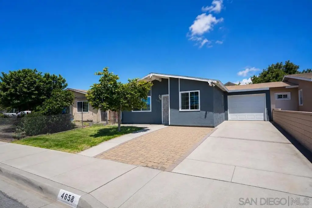 4658 Calle Del Palo, Oceanside, CA 92057 - #1