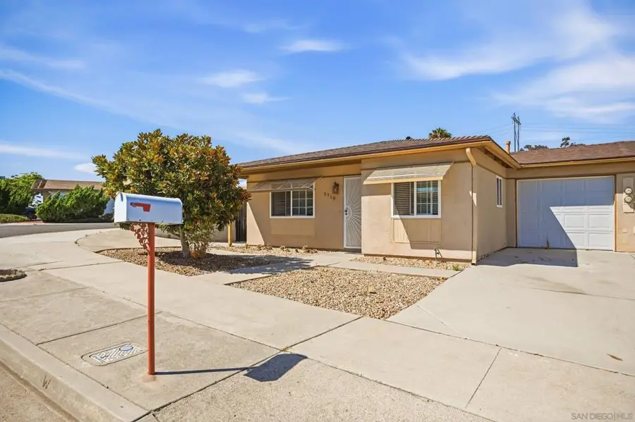 3719 Mira Pacific Dr, Oceanside, CA 92056 - #2