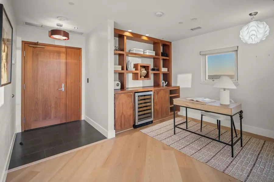 700 W Harbor #2101, San Diego, CA 92101 - #2