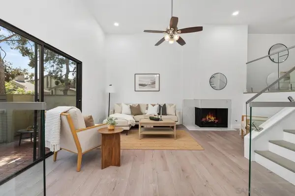 3324 Caminito Eastbluff #159, La Jolla, CA 92037