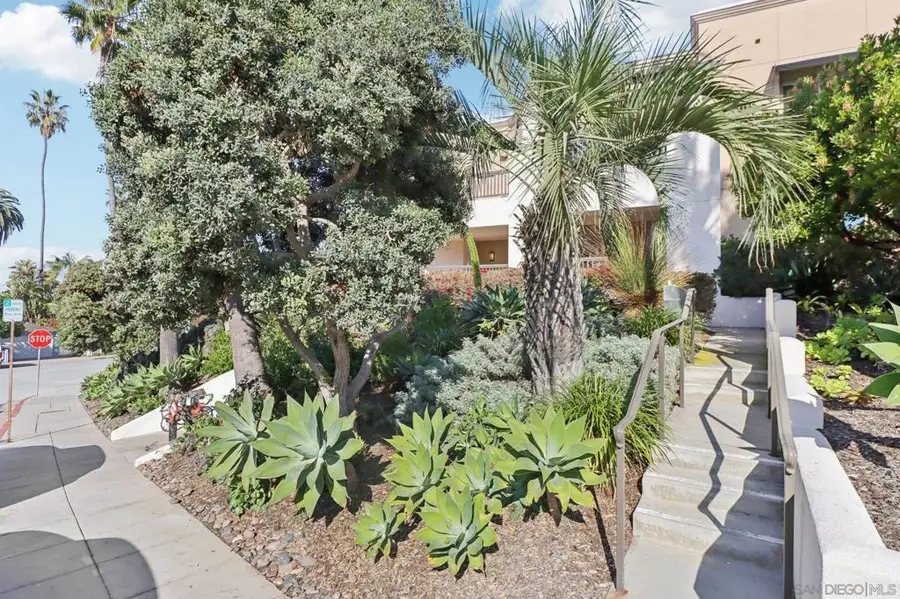 464 Prospect St #101, La Jolla, CA 92037 - #3