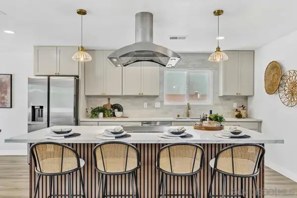Address Withheld By Seller, San Diego, CA 92119