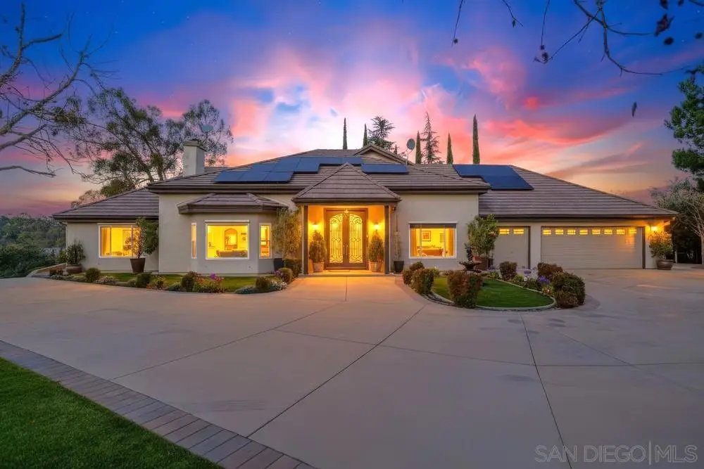 29059 Meadow Glen Way W, Escondido, CA 92026 - #1