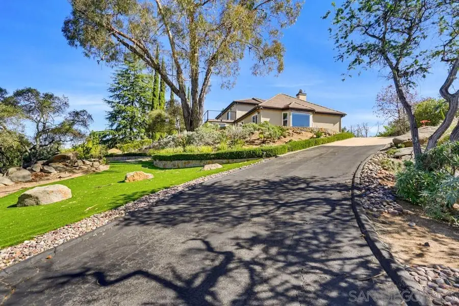 29059 Meadow Glen Way W, Escondido, CA 92026 - #2