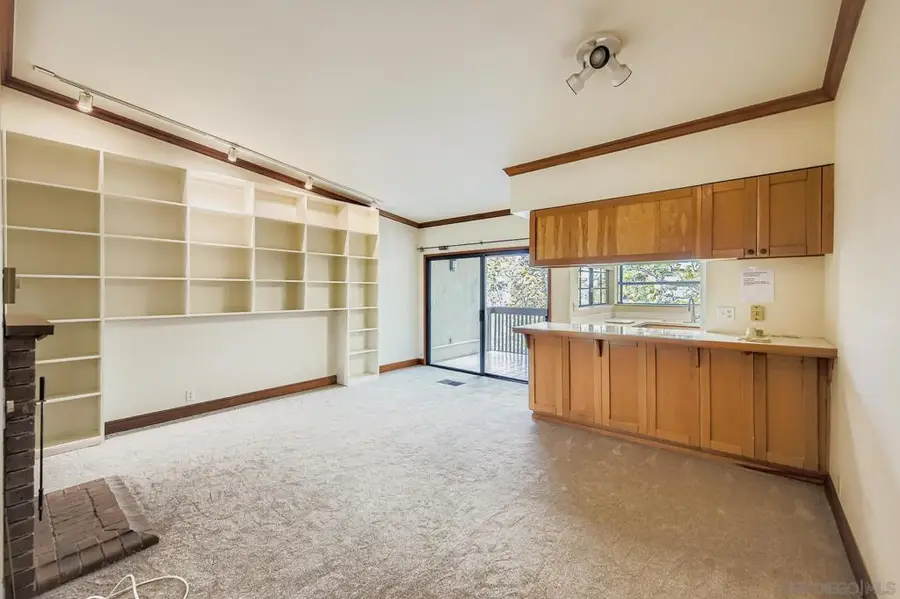 8840 Villa La Jolla Dr #304, La Jolla, CA 92037 - Image #2