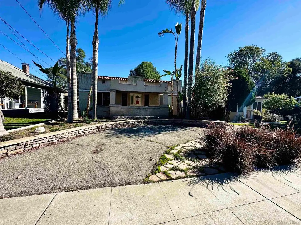 282 N 6th Avenue, Upland, CA 91786 - #1