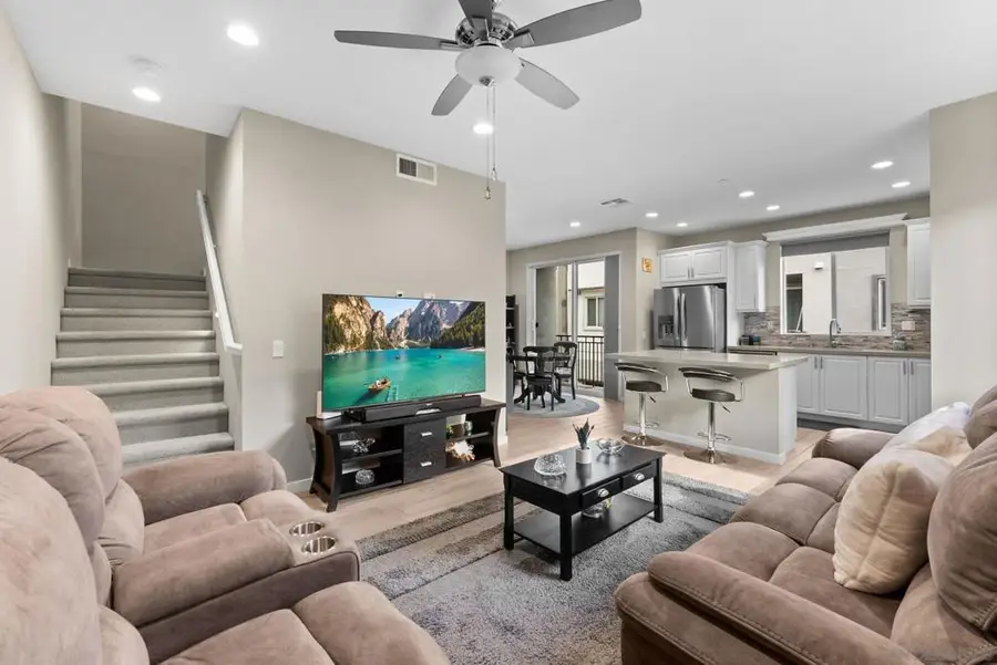 2532 S Escondido Blvd #204, Escondido, CA 92025 - Image #2