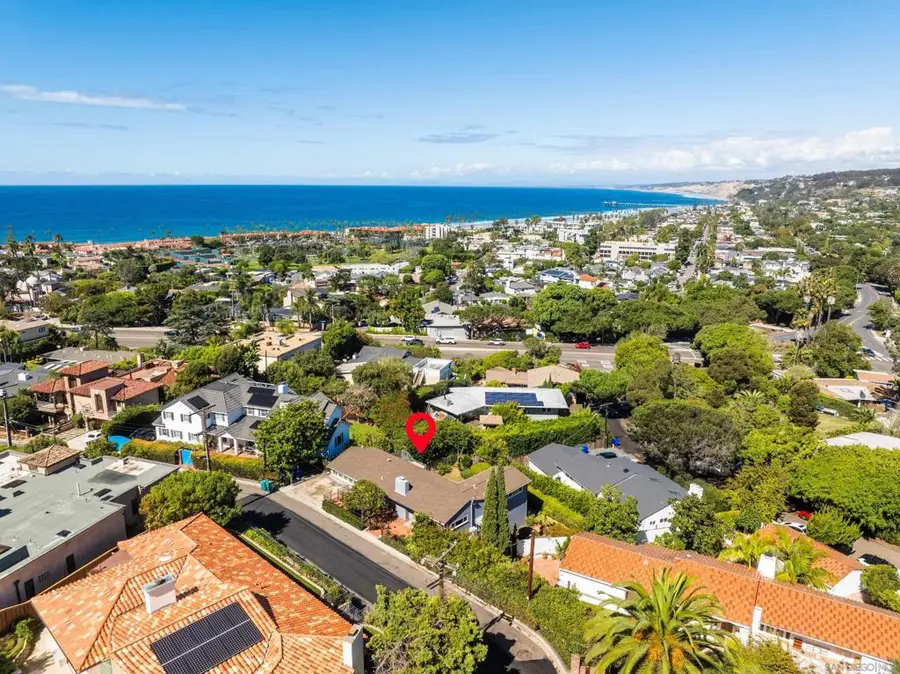 7850 Roseland Dr, La Jolla, CA 92037 - Image #3