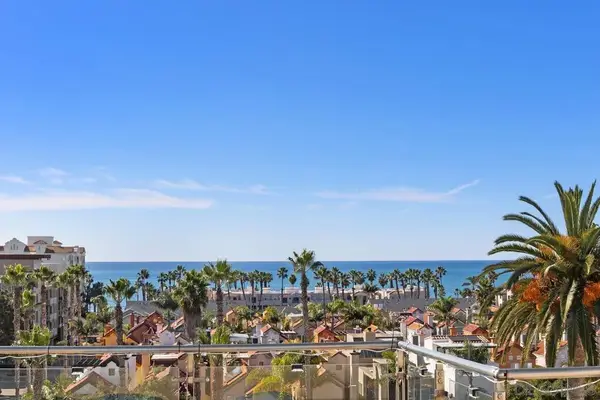 401 N Coast Hwy #303, Oceanside, CA 92054