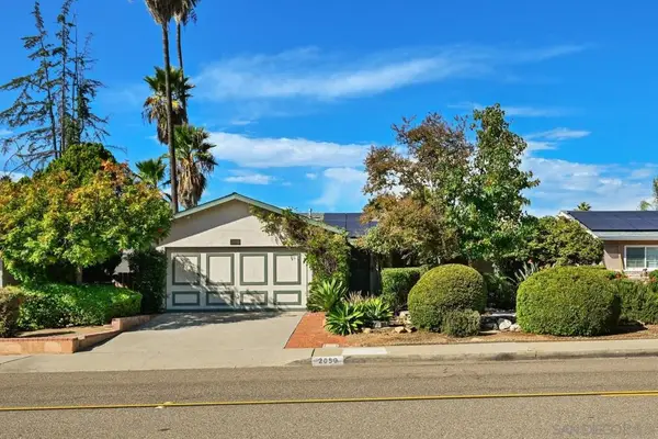 2050 Oak Hill Dr, Escondido, CA 92027