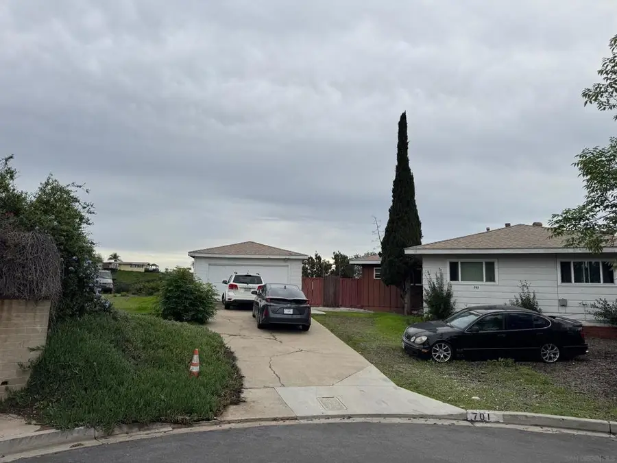 701 Selma Pl, San Diego, CA 92114 - #3