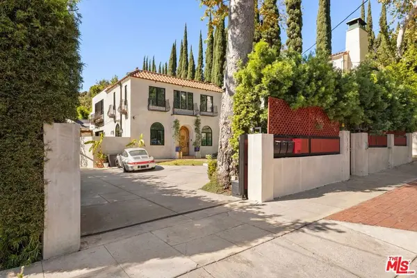 1743 Courtney Avenue, Los Angeles, CA 90046