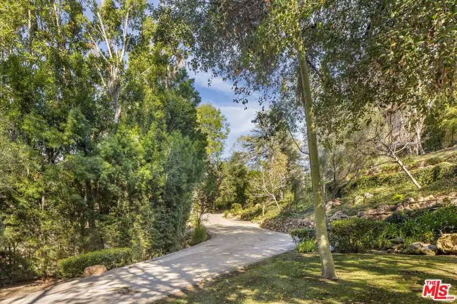 560 N Beverly Glen Boulevard, Los Angeles, CA 90077 - #3